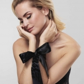 Черные ленты для связывания SILKY SENSUAL HANDCUFFS - Bijoux Indiscrets - купить с доставкой в Батайске