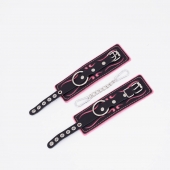 Черно-розовые кожаные наручники с розовой строчкой - Crazy Handmade - купить с доставкой в Батайске