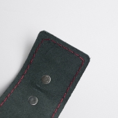 Черные кожаные наручники с красной строчкой - Crazy Handmade - купить с доставкой в Батайске