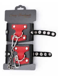 Черные наручники с красным декором и заклепками - Crazy Handmade - купить с доставкой в Батайске