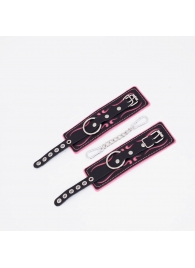 Черно-розовые кожаные наручники с розовой строчкой - Crazy Handmade - купить с доставкой в Батайске