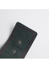 Черные кожаные наручники с красной строчкой - Crazy Handmade - купить с доставкой в Батайске