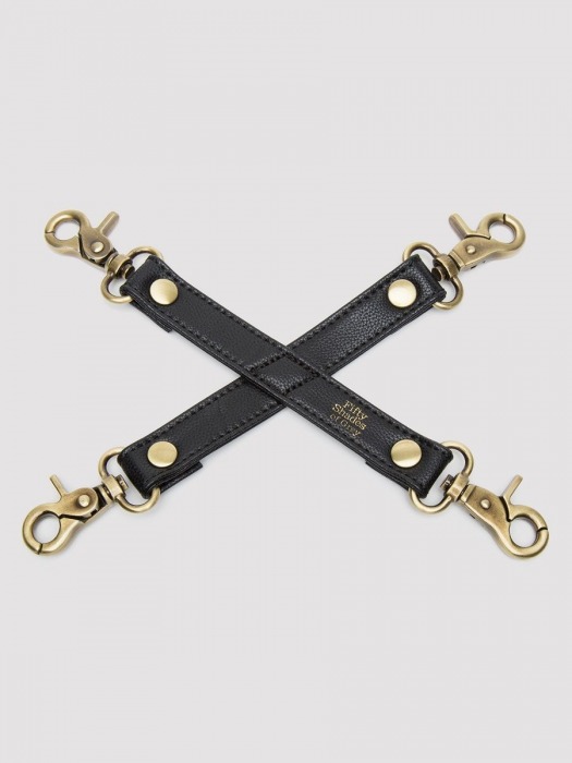Черный фиксатор для манжет Bound to You Faux Leather Hogtie - Fifty Shades of Grey - купить с доставкой в Батайске
