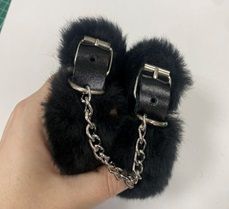 Черные наручники на цепи с меховой опушкой - Лунный свет - купить с доставкой в Батайске