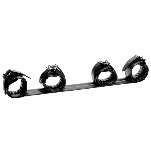 Черная распорка с манжетами для рук и ног Deluxe Rigid Spreader Bar - XR Brands - купить с доставкой в Батайске